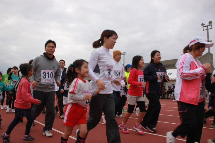 新春 ごさまるトリムマラソン大会 中城村 心豊かな暮らし 住みたい村 とよむ中城