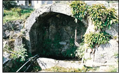 安里のムラガー