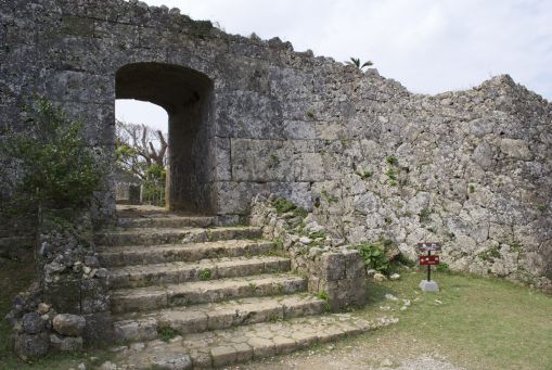 中城城跡外観２