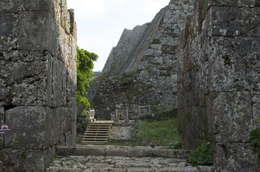 中城城跡外観３